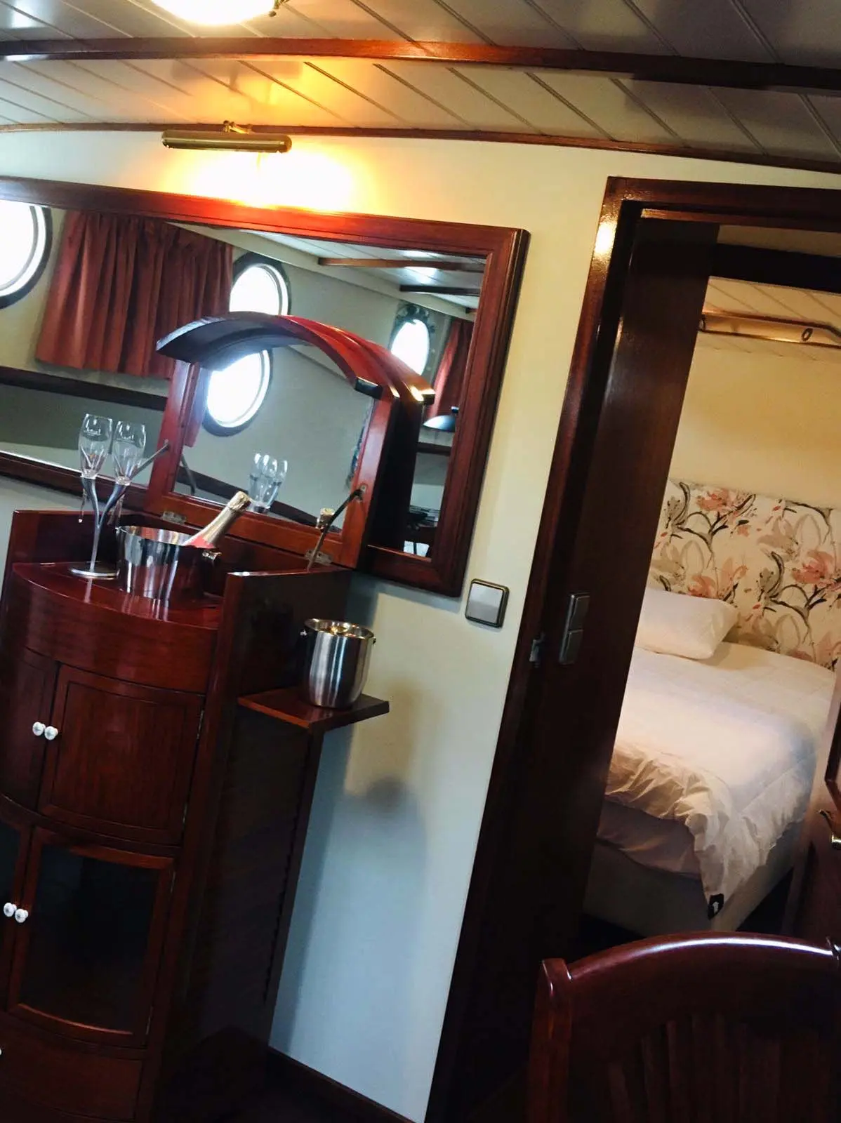 Amour: An Intimate Voyage of Romance and Luxury on the Canal du Midi
