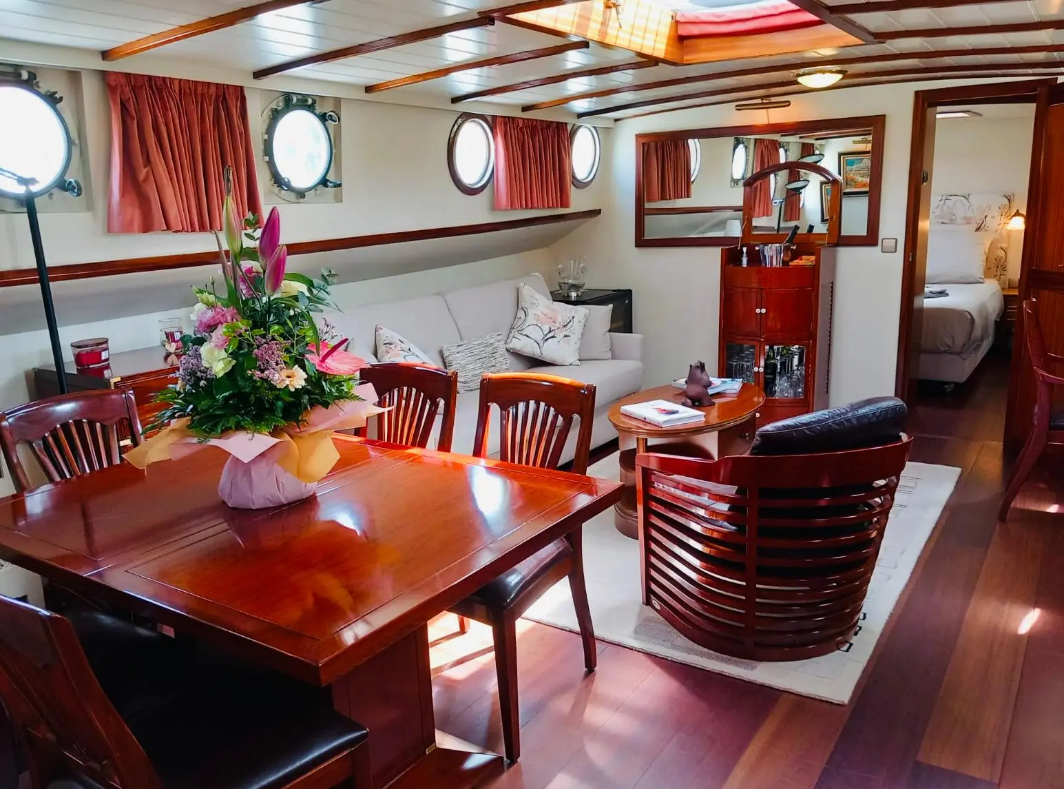 Amour: An Intimate Voyage of Romance and Luxury on the Canal du Midi