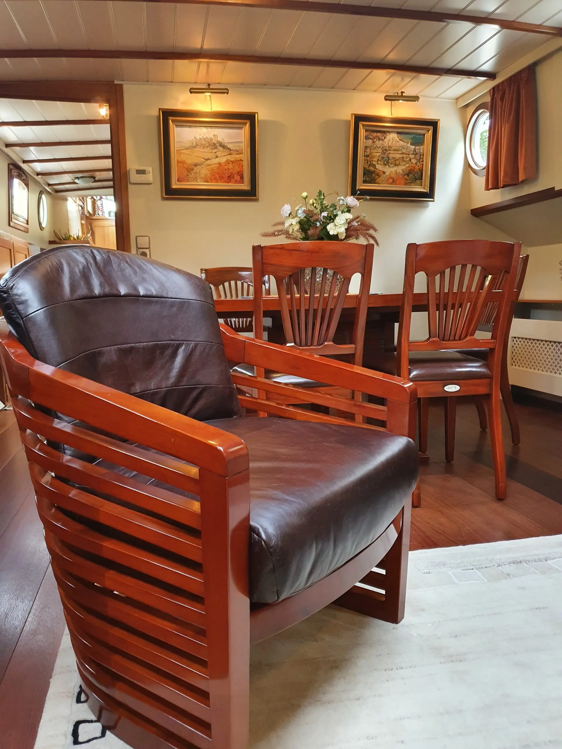 Amour: An Intimate Voyage of Romance and Luxury on the Canal du Midi