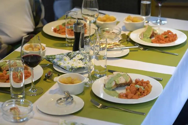 Johanna: A Chic Canal Journey Through France’s Wine and Heritage Regions
