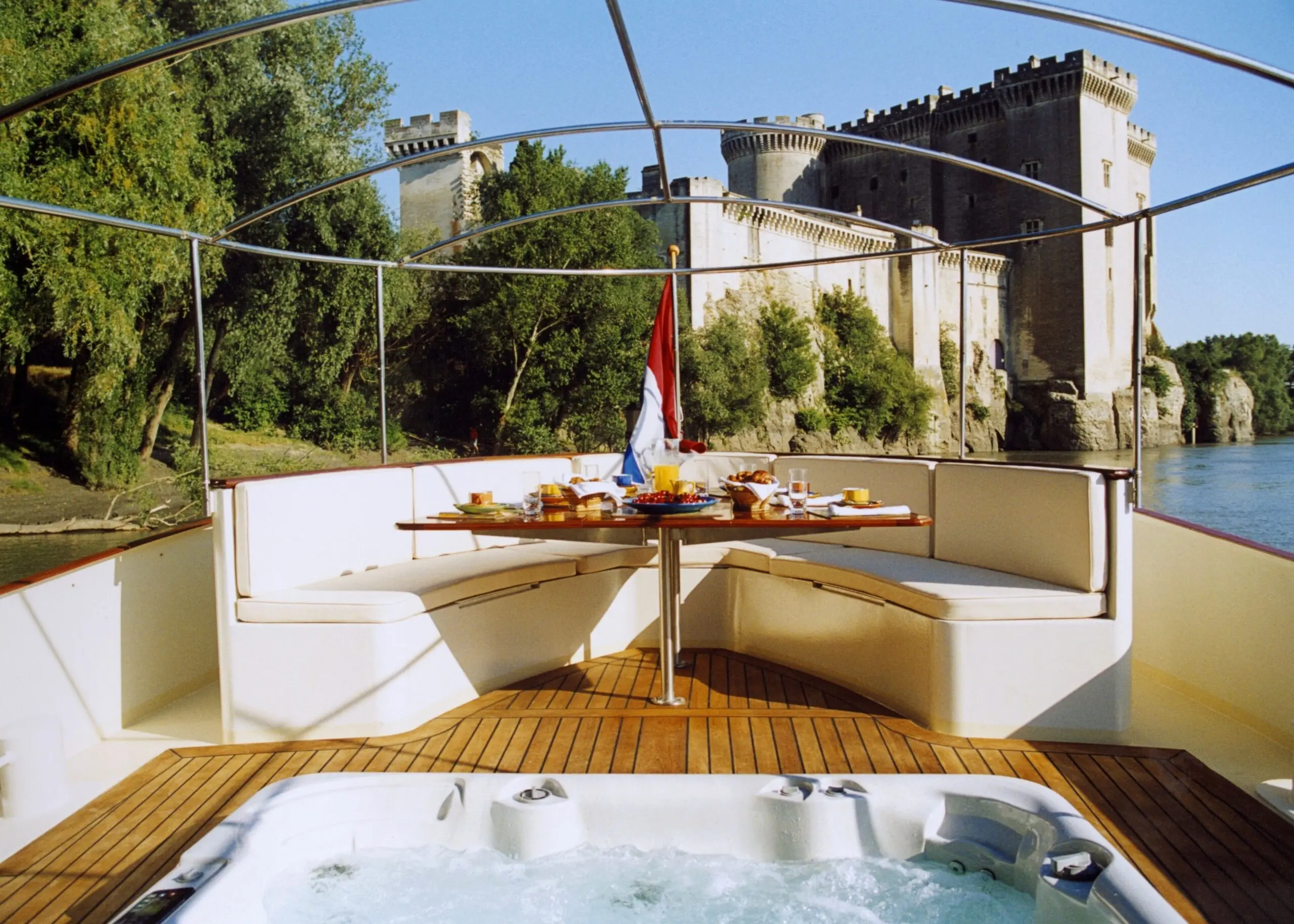 Roi Soleil: A Radiant Cruise Through the Canal du Midi’s Timeless Scenery