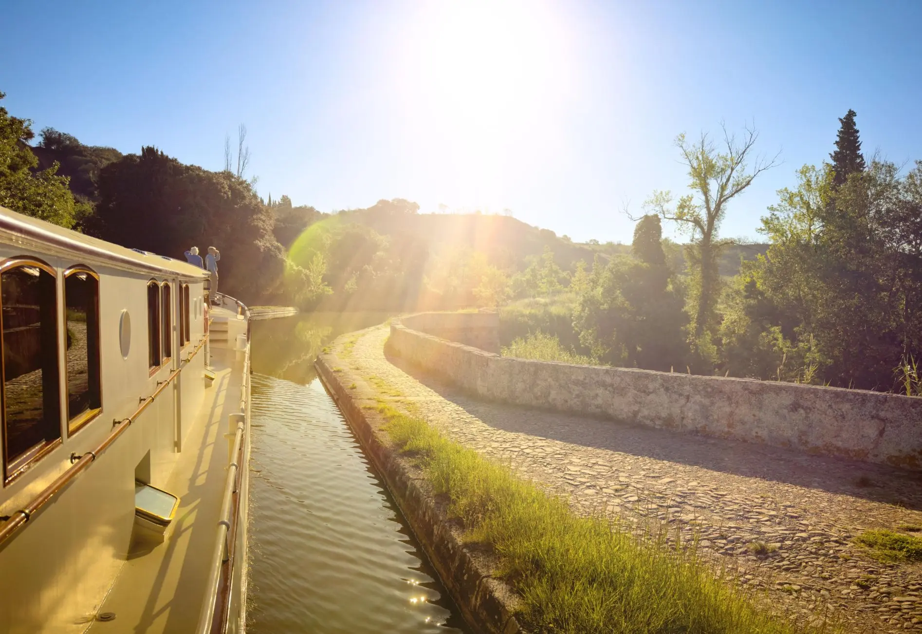 Roi Soleil: A Radiant Cruise Through the Canal du Midi’s Timeless Scenery