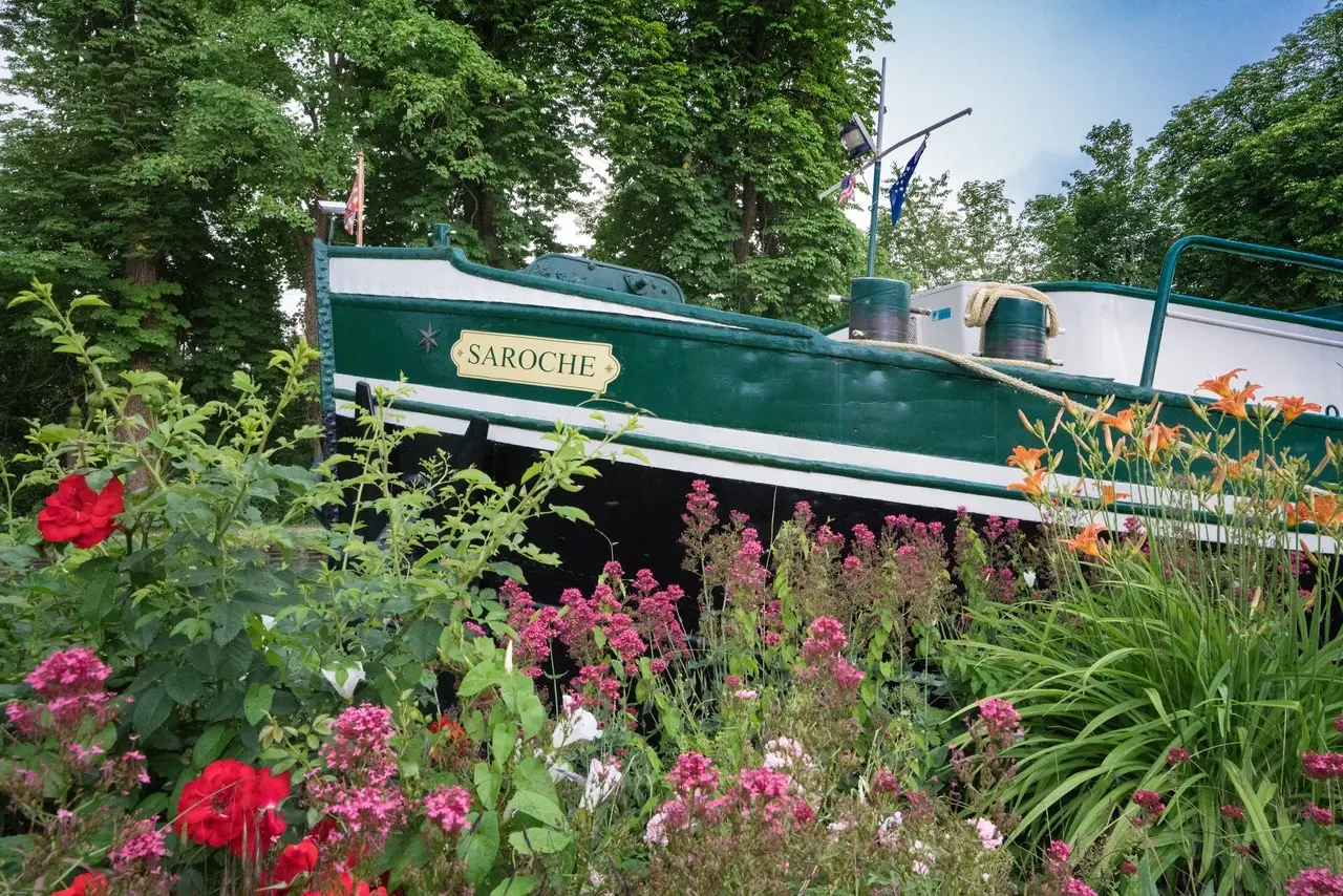 Saroche: A Classic French River Cruise of Culinary Excellence and Serenity