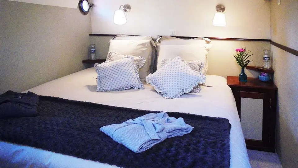 Savannah: Luxurious Canal du Midi Cruising with Mediterranean Charm and Prestige