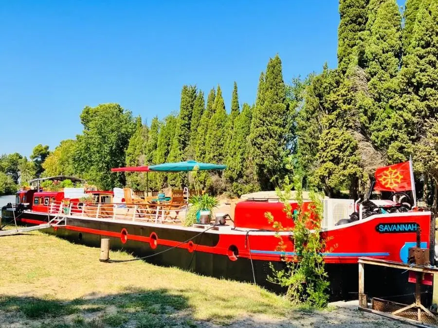 Savannah: Luxurious Canal du Midi Cruising with Mediterranean Charm and Prestige