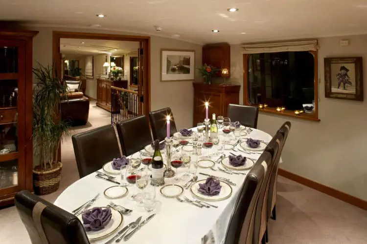 Prospérité: A Sophisticated Journey of Grandeur and Gastronomy in Burgundy