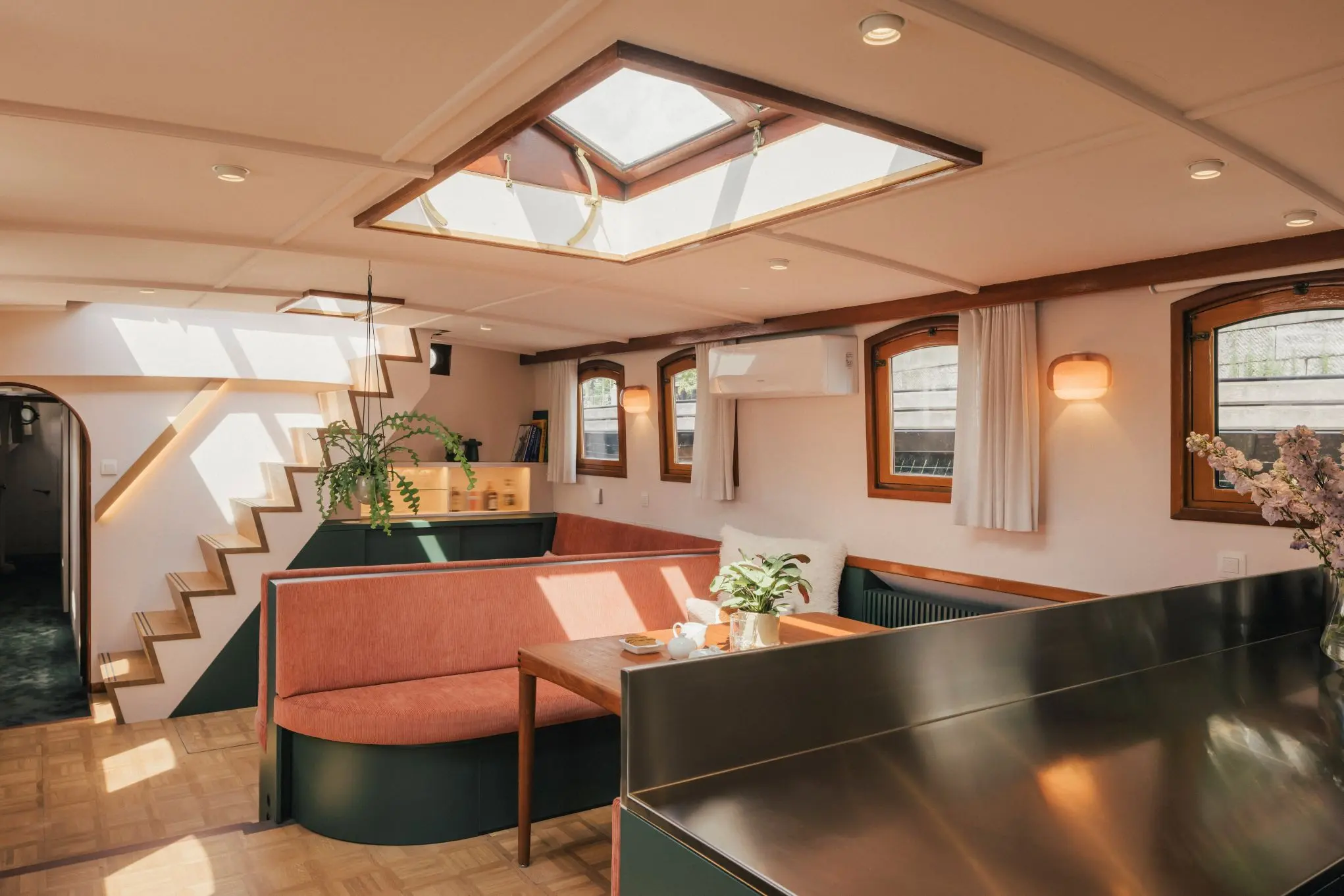Delfine: A Bespoke Cruise Through Flanders’ Hidden Treasures