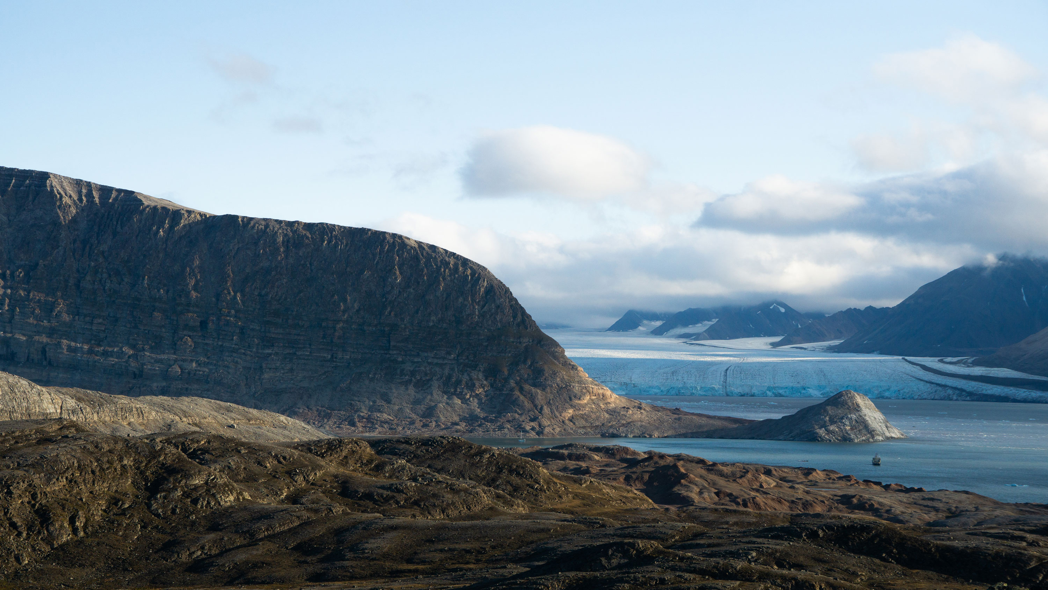 Svalbard Summer Solstice Micro Cruise
